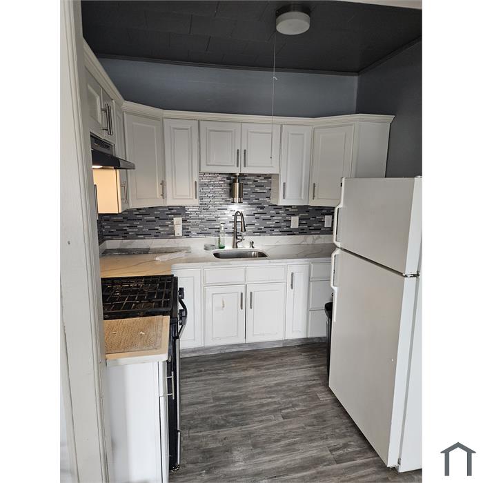 14 McPherson Ter